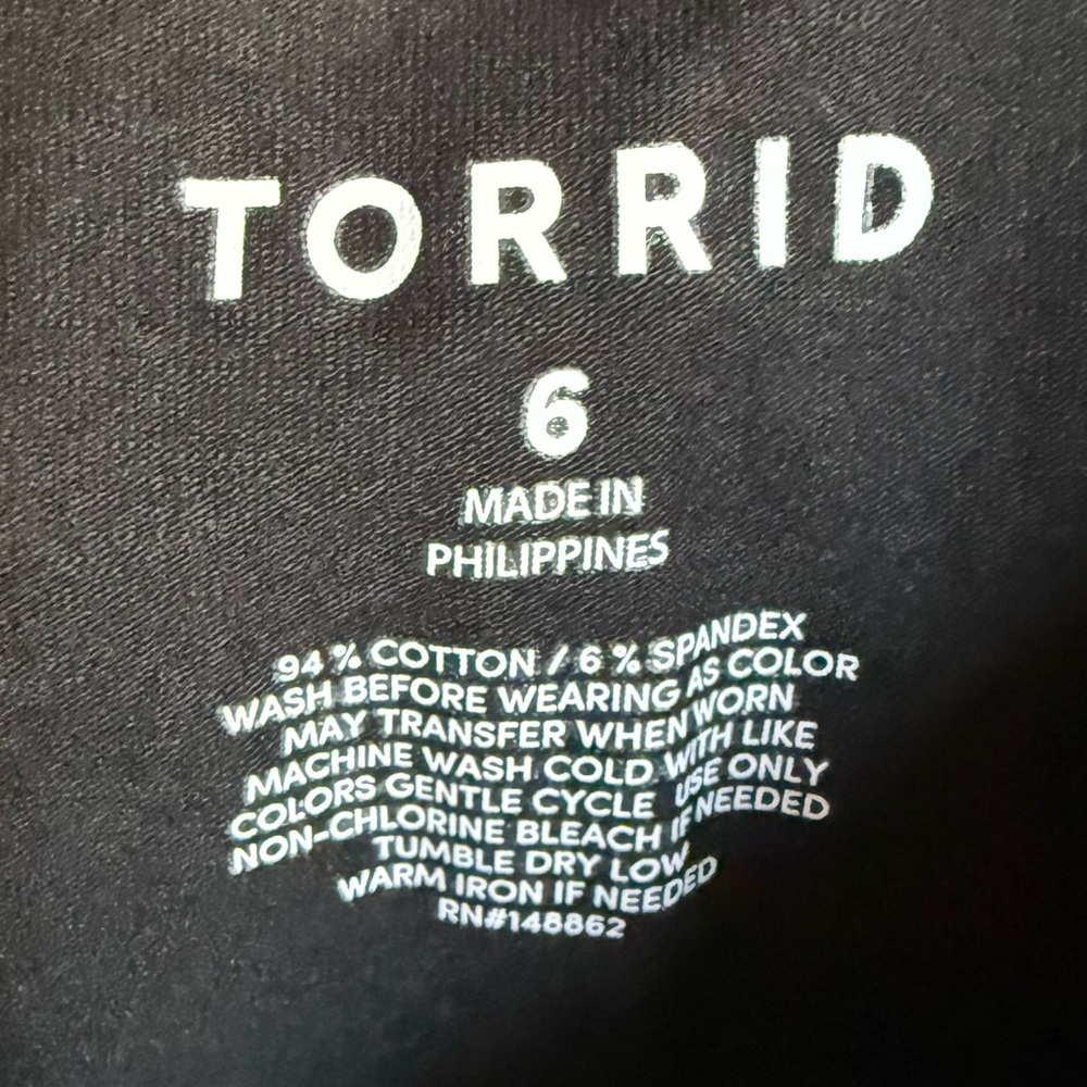 (6X)Torrid Foxy Hardware Off Shoulder Top Black - Picture 5 of 6